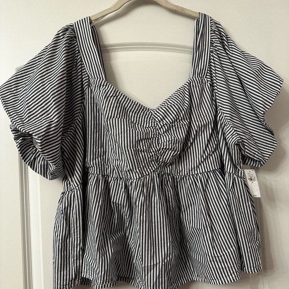 NWT Old Navy Puff Sleeve Top - Picture 7 of 7
